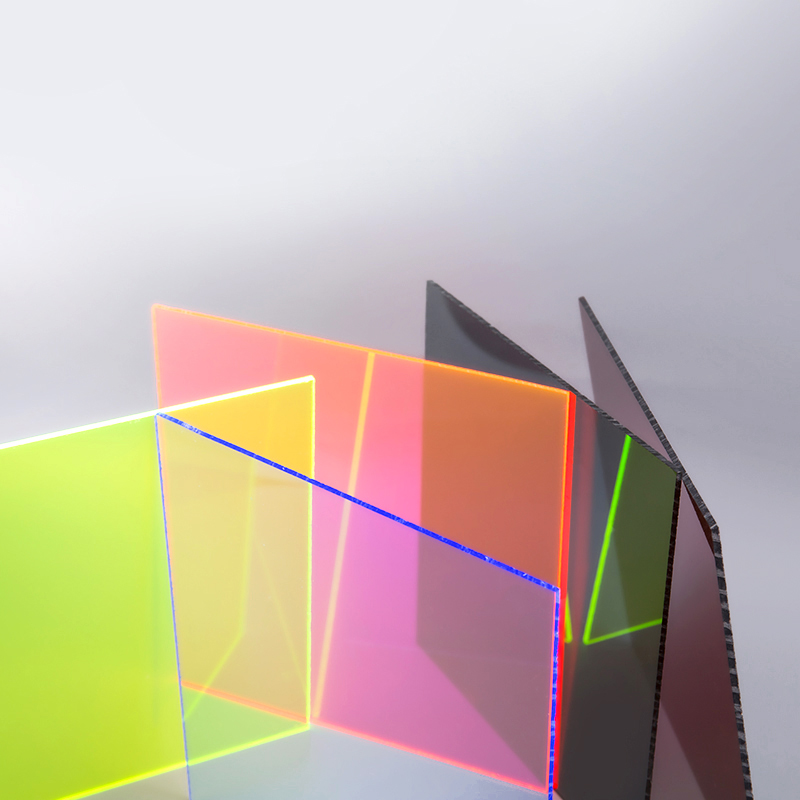 Průsvitný barevný akrylový list